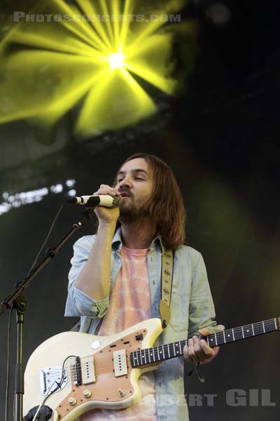 TAME IMPALA - 2015-08-30 - SAINT CLOUD - Domaine National - Grande Scene - 